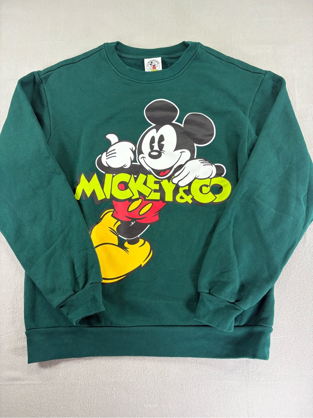 Disney Mickey & Co Mens Medium Green Mickey Mouse Graphic Crewneck